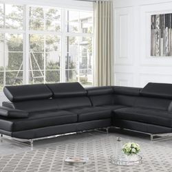 Leather sectional sofa W/Ottomano