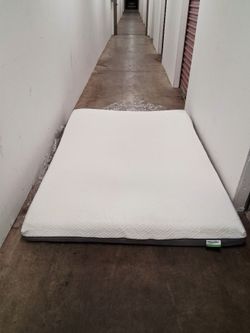 Novilla full size firm hybrid mattress pickup 2-8:30 pm rainbow/charleston cash only fcfs