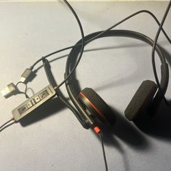 PLT (Plantronics) Wireless Headset 
