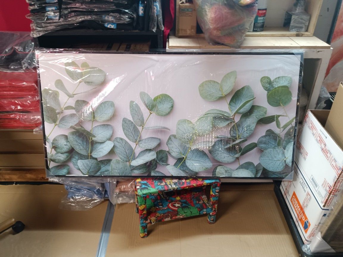 Leaf Canvas With Frame