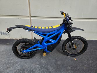 Throne Serpent