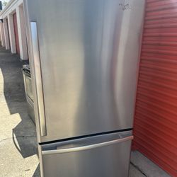 Whirlpool Refrigerator