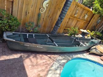 16 ft canoe  $250