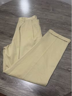 Very Good Men’s *Dockers* Authentic’s 34/32 Light Brown “Khaki” Work Pants.