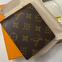 LV Men Wallet