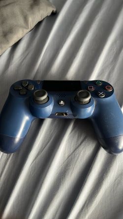PS4 controller
