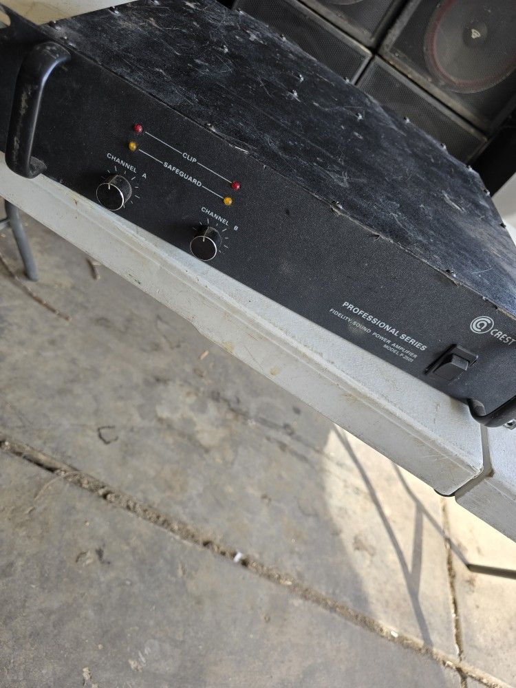 Crest Audio Professional Series P-2501 2 channel Pa Power Amplifier