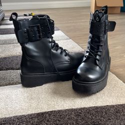 Ankle Boots Black With Buckle