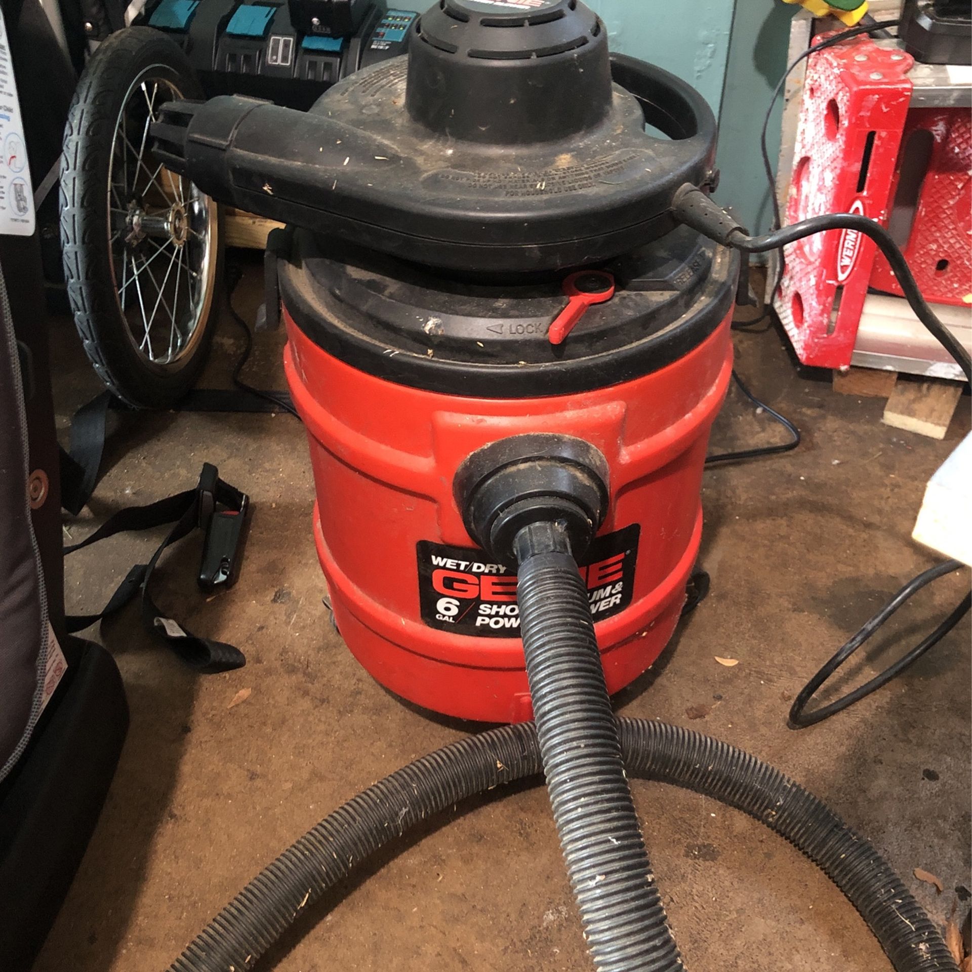 Genie 1.25hp 6 Gallon Wet Dry Vacuum