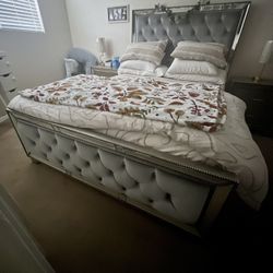 Queen Bed Set For Sale!!