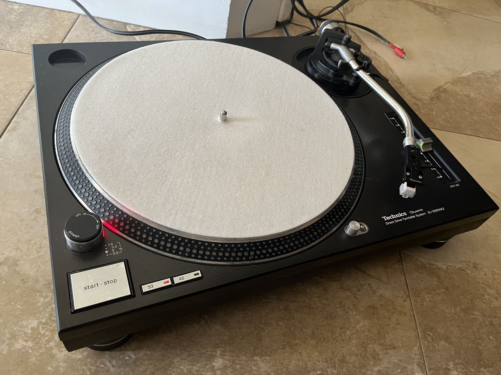 (1) Black Technics SL1200mk2 Turntable In Great Shape!