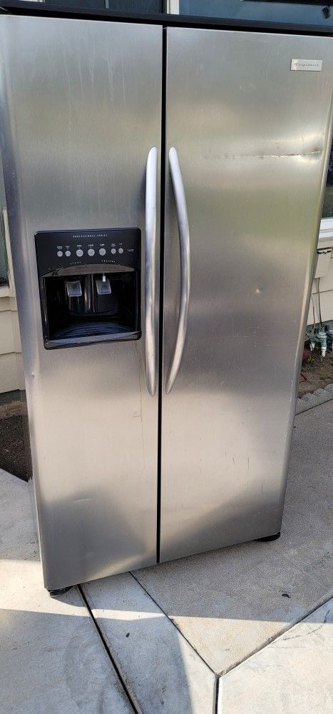 Frigidaire Refrigerator