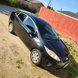 2012 Ford Fiesta