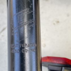 GT  Pivotal Seat  post