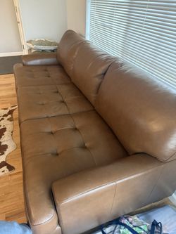 Thomasville Leather Sofa – $1500 (w / Tags)