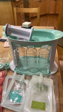 Infantino Squeeze Station