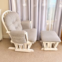 Storkcraft Premium Hoop Glider & Ottoman – White/Light Gray
