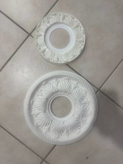 2 Ceiling Medallions