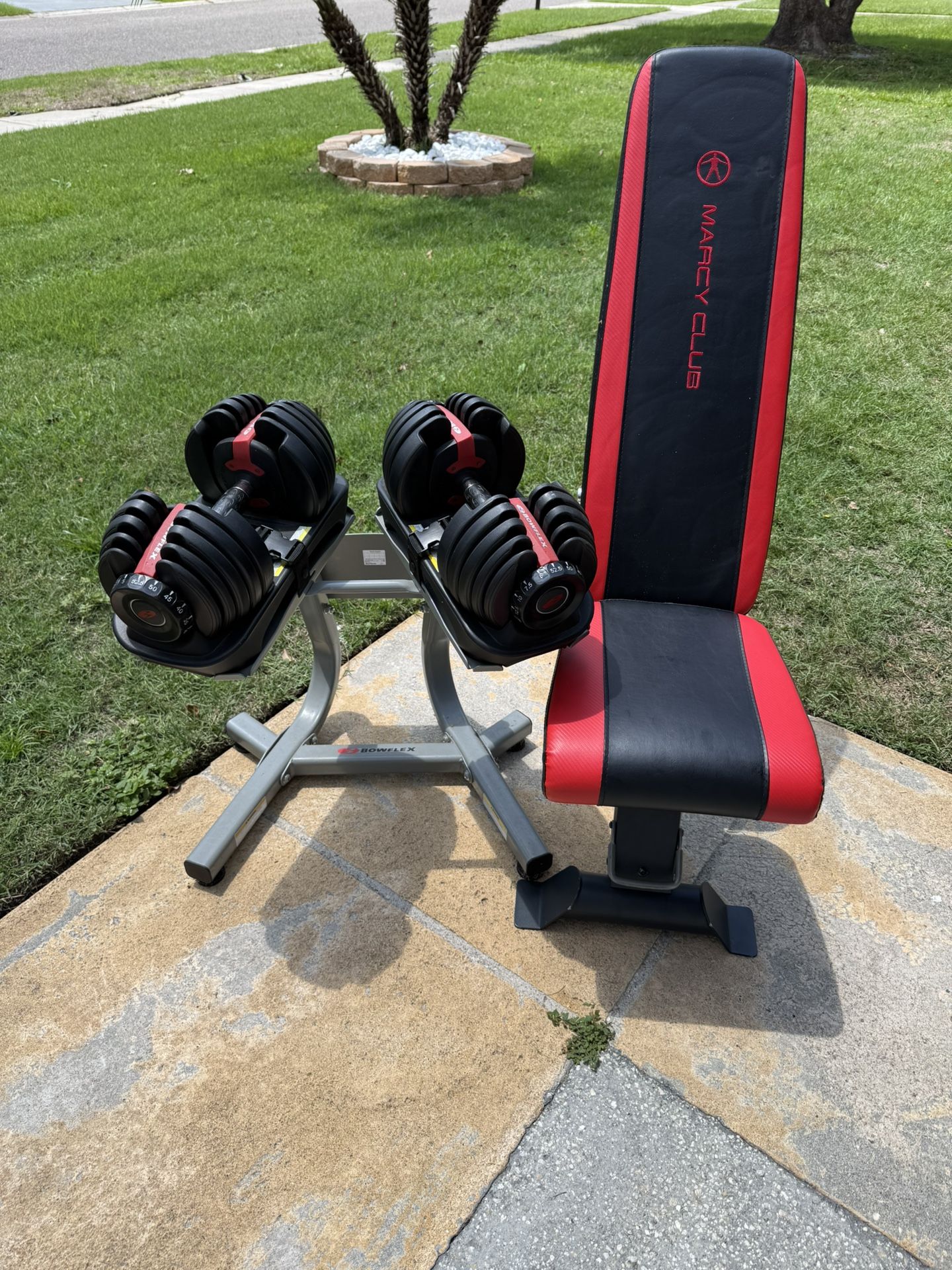 BUNDLE- BOWFLEX Dumbbells and HD Bench W/RACK