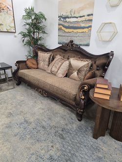 Traditional sofa for low!!