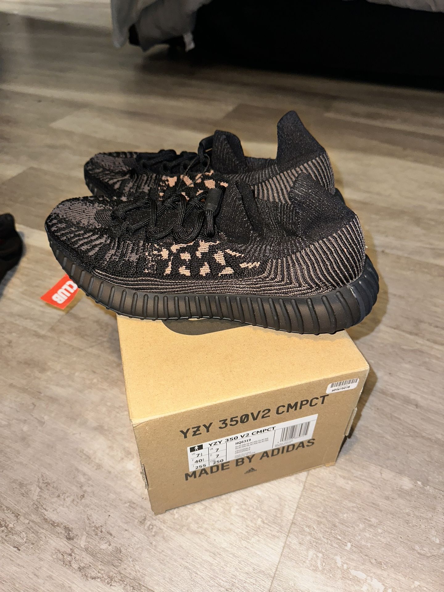 Yzy box shop