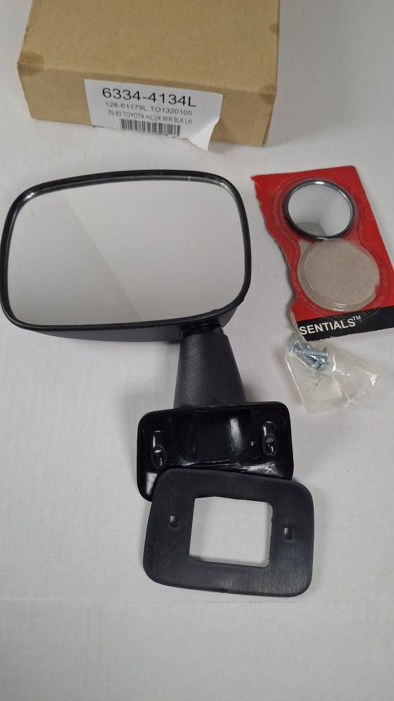 Left Side Mirror Toyota Pickup Hilux and 4Runner RN36 RN39 Year 79 - 83 OE Side Mirrors left and right Part# T01320105 T01321109 RM72004-111