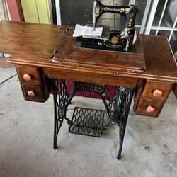 Singer24 Sewing Machine