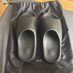 Yeezy slides 