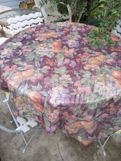 Table cloth