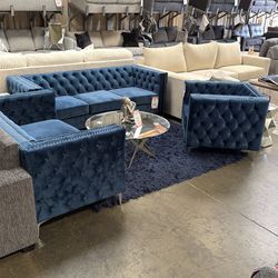 3 piece sofa set new!!