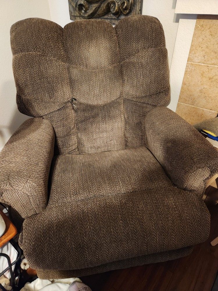 Comfy, Large Recliner.