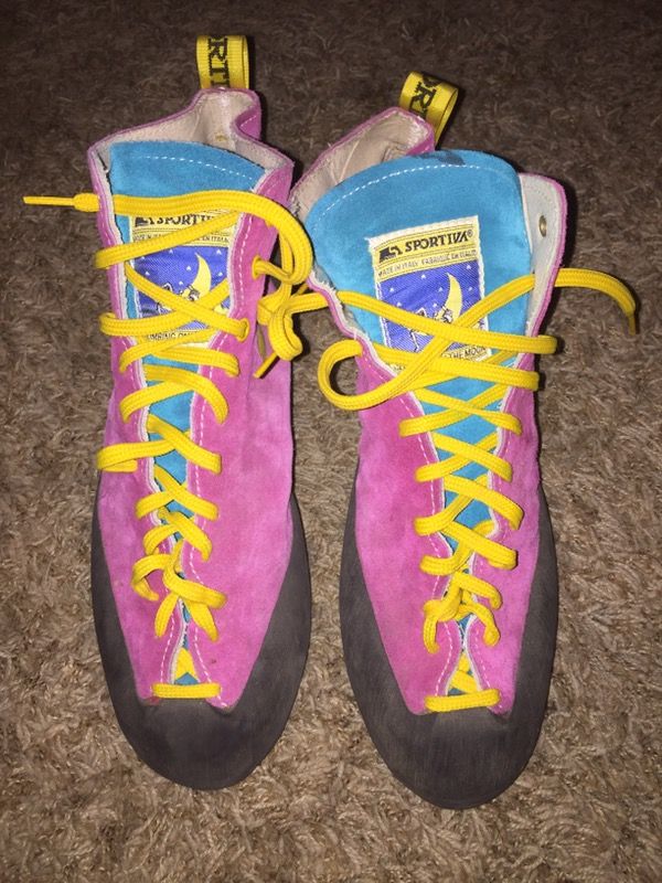 Vintage la sportiva store climbing shoes