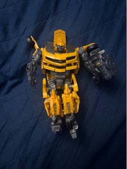 Bumblebee dark of the moon figure