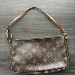Louis Vuitton Pochette Accessories Monogram
