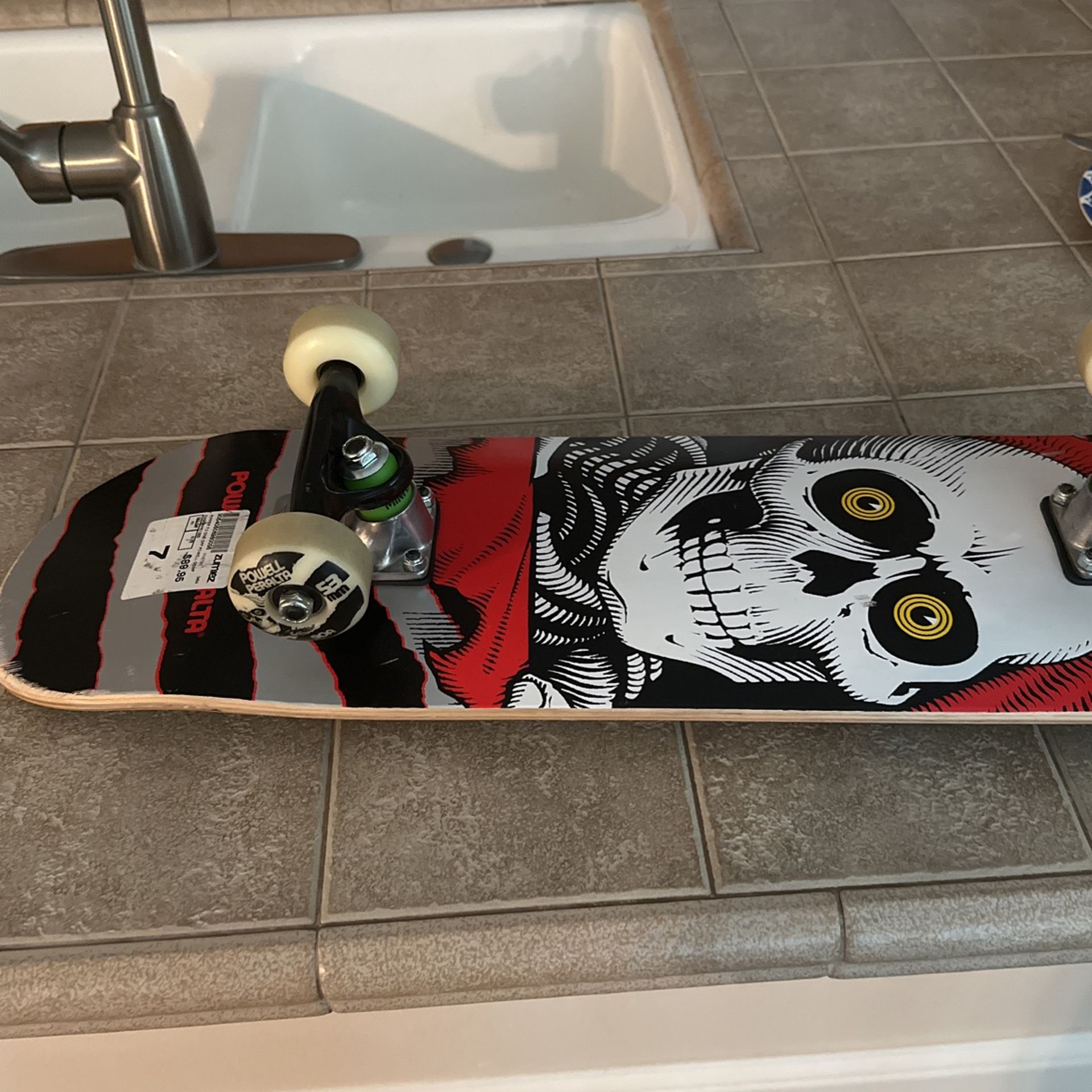 Skateboard Zumiez for Sale in Fresno, CA OfferUp