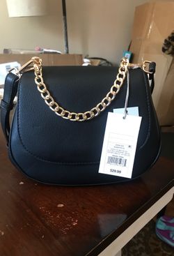 Black shoulder purse