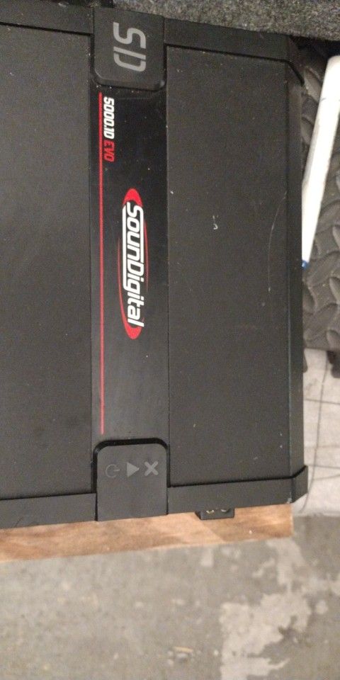A SOUND DIGITAL EVO2 5000.1 AMPLIFIER 