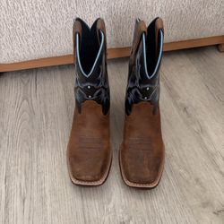 Ariat boy boots