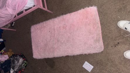 Pink rug $10 dollars