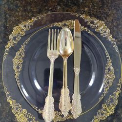 Fancy Plastic Plates/mini Chalkboard