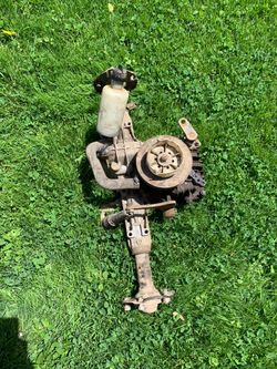 Riding lawnmower transaxle