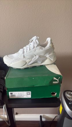 White puma shoes size 9 men’s
