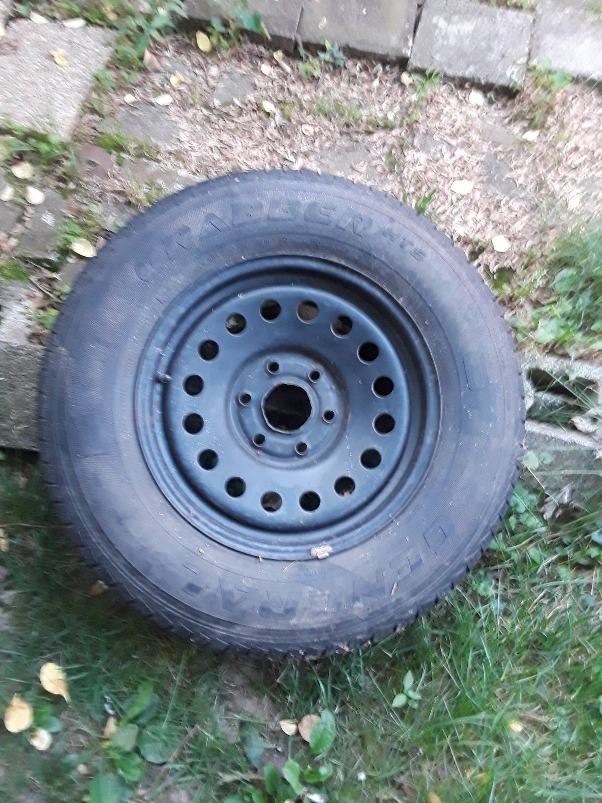 245/70 /17 Brand new tired con rim