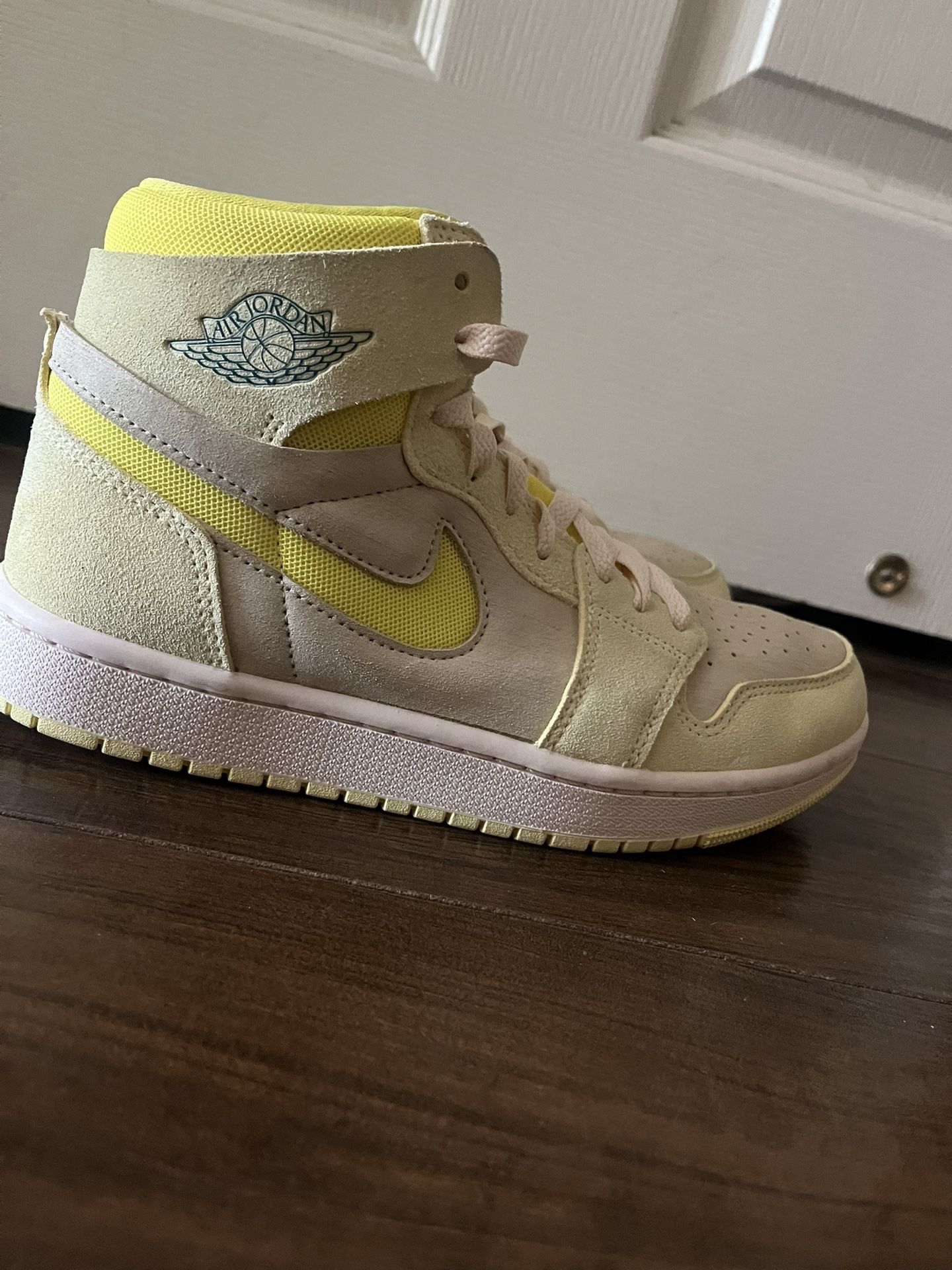 Air Jordan 1 High Zoom (Citron Tint)