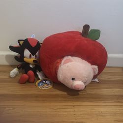 Round One plushes