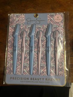 New beauty razors.