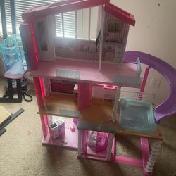 Barbie Dream house 