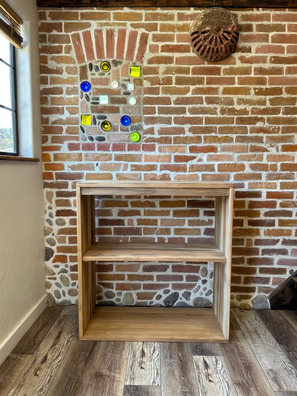 New Contemporary Storage Console / Entry Table / Bar