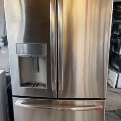 GE French Door Refrigerator 