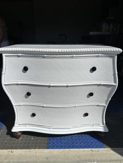 Ethan Allen Dresser